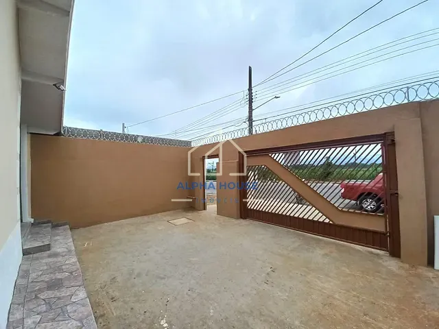 Casa com 250m² 3 quartos e 2 banheiros, à venda, no bairro Residencial Mombaça I em Pindamonhangaba
