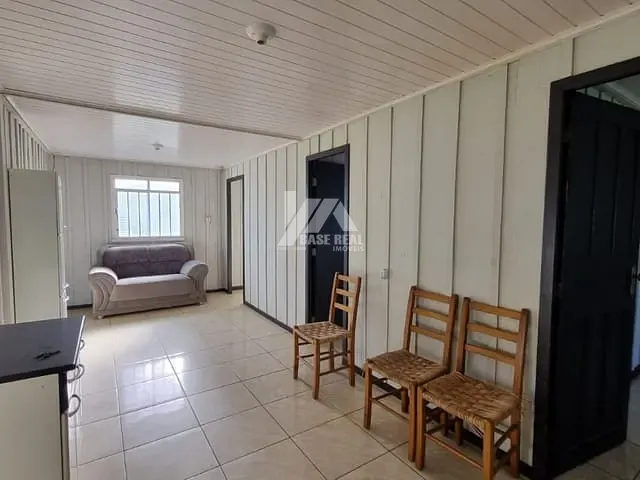 Casa com 180m² 3 quartos e 1 banheiro, à venda, no bairro Contorno em Ponta Grossa
