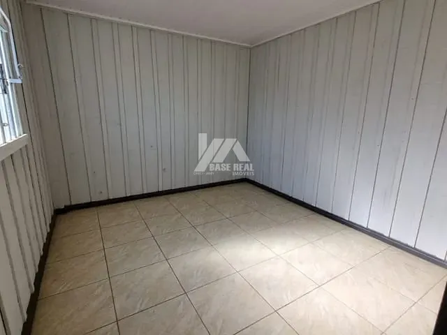 Casa com 180m² 3 quartos e 1 banheiro, à venda, no bairro Contorno em Ponta Grossa