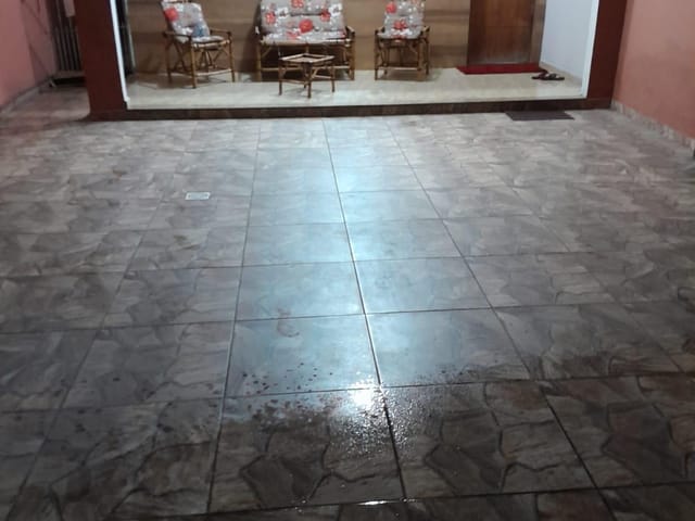 Casa 2 quartos e 2 banheiros, à venda, no bairro Parque Jóquei Club em Campos dos Goytacazes