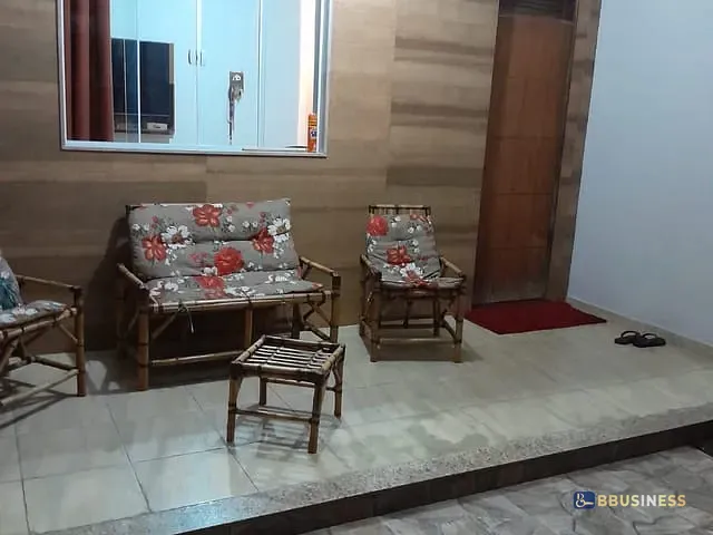 Casa 2 quartos e 2 banheiros, à venda, no bairro Parque Jóquei Club em Campos dos Goytacazes