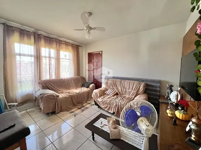 Casa com 250m² 3 quartos e 2 banheiros, à venda, no bairro Vila Oliveira em Rolândia