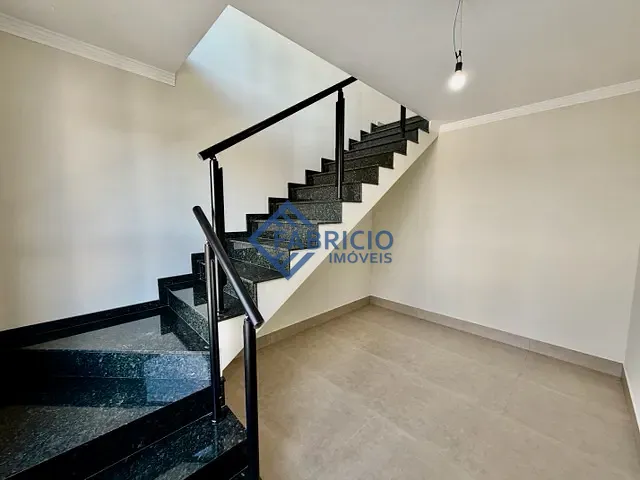 Casa 3 quartos e 3 banheiros, à venda, no bairro Bosque em Vinhedo