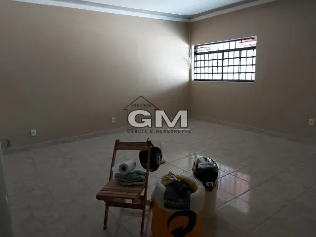 Casa com 200m² 3 quartos e 2 banheiros, à venda, no bairro Jardim Florestan Fernandes em Rua Manoel Games