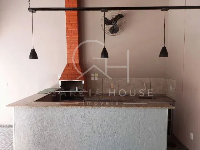 Casa com 200m² 3 quartos e 2 banheiros, à venda, no bairro Jardim Florestan Fernandes em Rua Manoel Games
