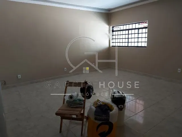 Casa com 200m² 3 quartos e 2 banheiros, à venda, no bairro Jardim Florestan Fernandes em Rua Manoel Games