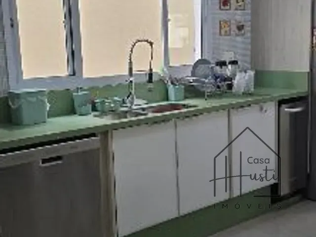 Casa com 612m² 4 quartos e 5 banheiros, à venda ou para alugar, no bairro Bosque do Vianna em Cotia