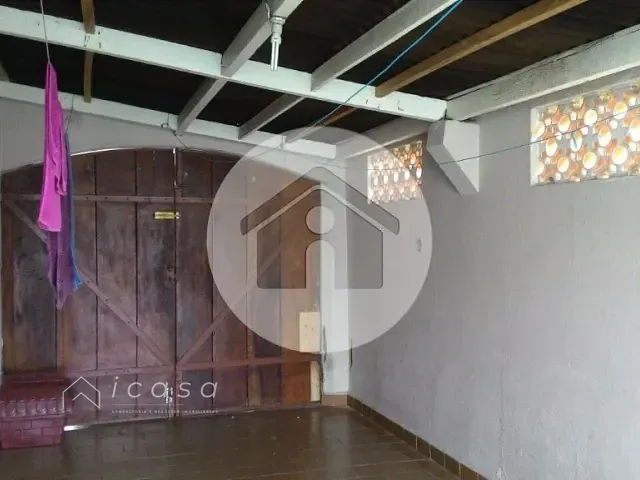 Casa com 200m² 3 quartos e 1 banheiro, à venda, no bairro Vera Cruz em Caçapava