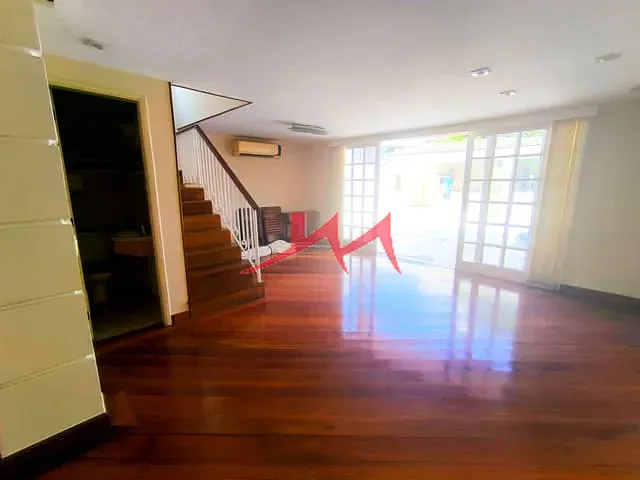 Casa com 200m² 4 quartos e 4 banheiros, à venda, no bairro Ingá em Niterói