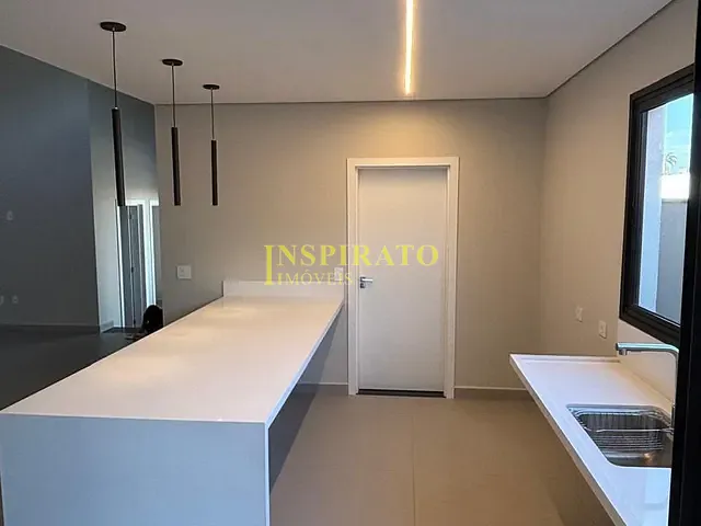 Casa com 300m² 3 quartos e 4 banheiros, à venda, no bairro Jardim Tereza Cristina em Jundiaí