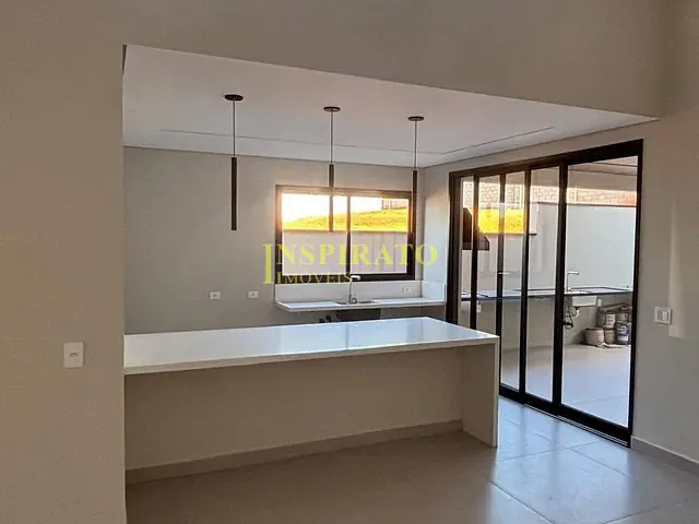Casa com 300m² 3 quartos e 4 banheiros, à venda, no bairro Jardim Tereza Cristina em Jundiaí