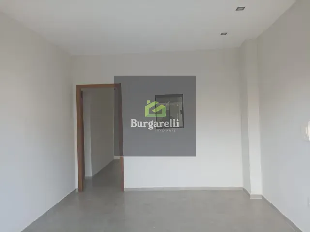 Casa 2 quartos e 2 banheiros, para alugar, no bairro Jardim Dona Wanda em Lavras