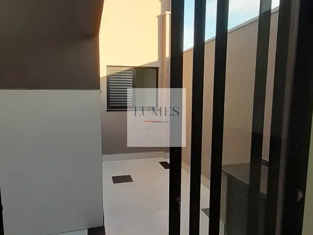 Casa 3 quartos e 2 banheiros, à venda, no bairro Jardim Esmeralda em Santa Bárbara D'Oeste
