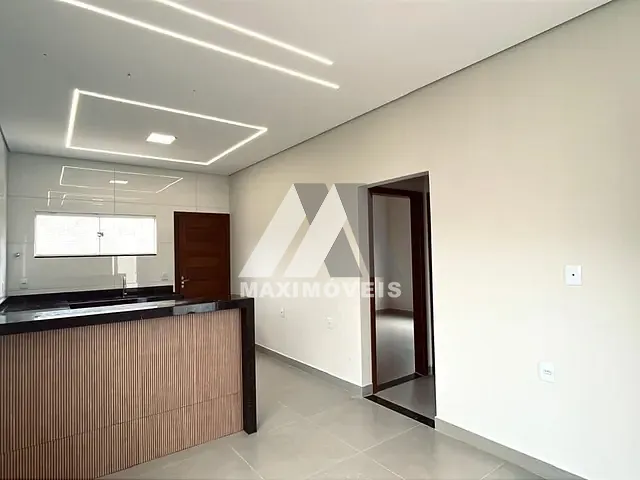 Casa com 174m² 2 quartos e 1 banheiro, à venda, no bairro J K em Araçuaí