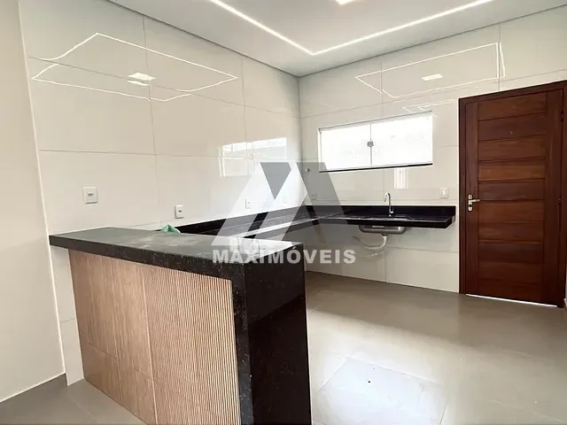 Casa com 174m² 2 quartos e 1 banheiro, à venda, no bairro J K em Araçuaí