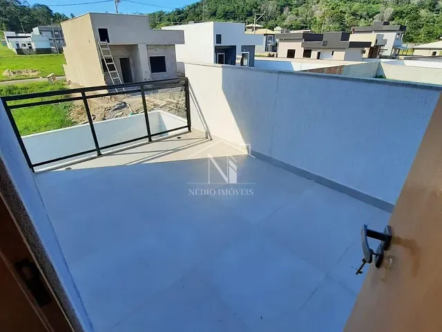 Casa com 220m² 3 quartos e 1 banheiro, à venda, no bairro Caxito em Maricá