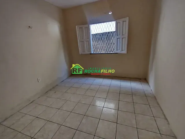 Casa com 100m² 3 quartos e 1 banheiro, para alugar, no bairro Cidade Nova em Teresina
