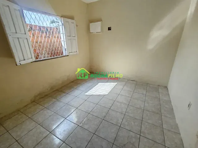 Casa com 100m² 3 quartos e 1 banheiro, para alugar, no bairro Cidade Nova em Teresina