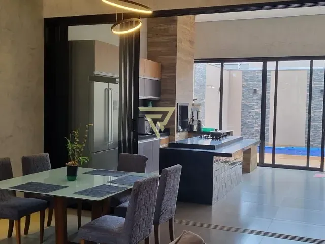 Casa com 220m² 3 quartos e 2 banheiros, à venda, no bairro Villas Mabel em Ribeirão Preto