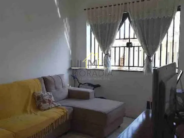 Casa com 120m² 3 quartos e 1 banheiro, à venda, no bairro Angola em Guaxupé