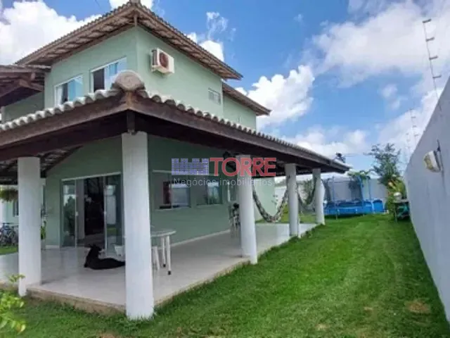 Casa 4 quartos e 4 banheiros, à venda, no bairro Nossa Senhora da Vitória em Ilhéus