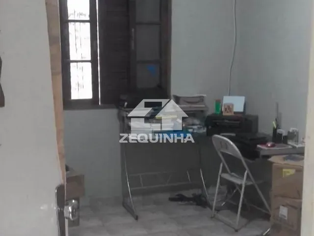 Casa com 200m² 3 quartos e 1 banheiro, à venda, no bairro Jaguaribe em Osasco