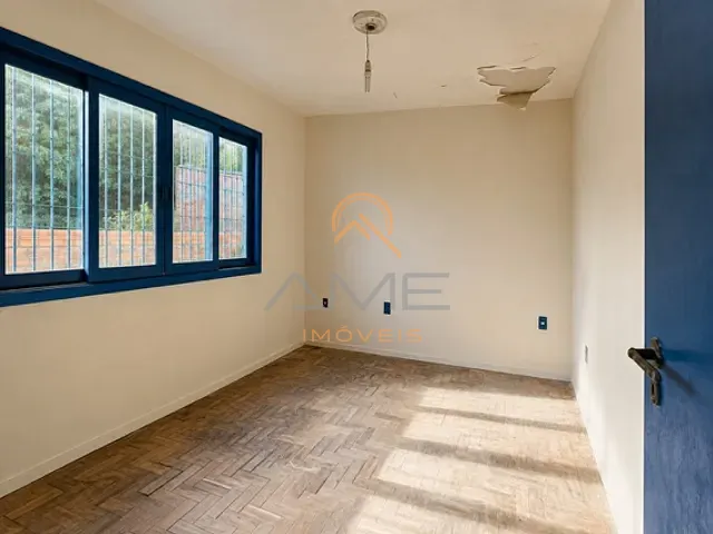 Casa 2 quartos e 1 banheiro, à venda, no bairro Areal em Pelotas