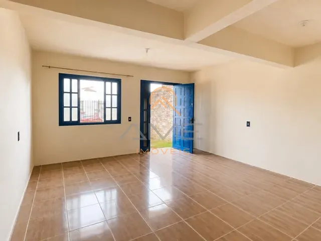 Casa 2 quartos e 1 banheiro, à venda, no bairro Areal em Pelotas
