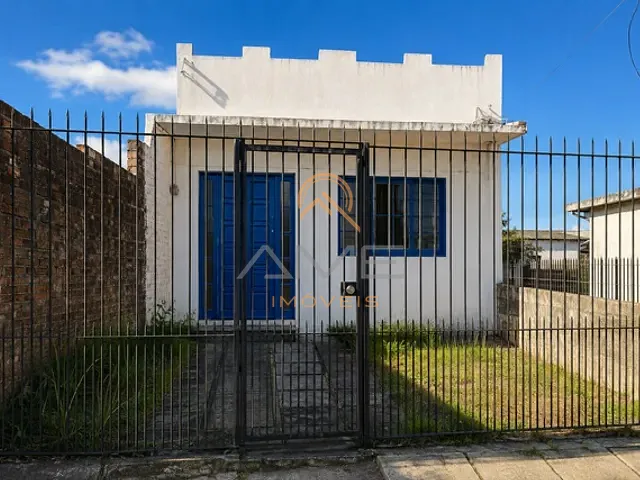 Casa 2 quartos e 1 banheiro, à venda, no bairro Areal em Pelotas