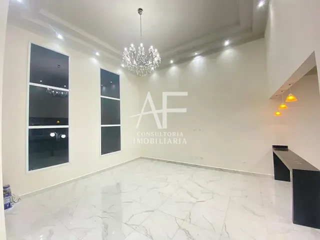 Casa com 250m² 3 quartos e 3 banheiros, à venda, no bairro Residencial Santa Izabel em Taubaté