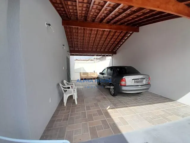 Casa com 250m² 2 quartos e 1 banheiro, à venda, no bairro Loteamento Residencial Carangola em Pindamonhangaba