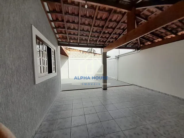 Casa com 250m² 2 quartos e 1 banheiro, à venda, no bairro Loteamento Residencial Carangola em Pindamonhangaba