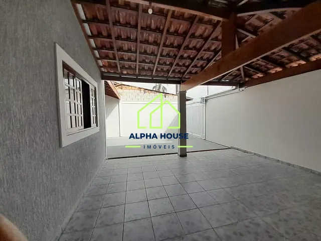 Casa com 250m² 2 quartos e 1 banheiro, à venda, no bairro Loteamento Residencial Carangola em Pindamonhangaba
