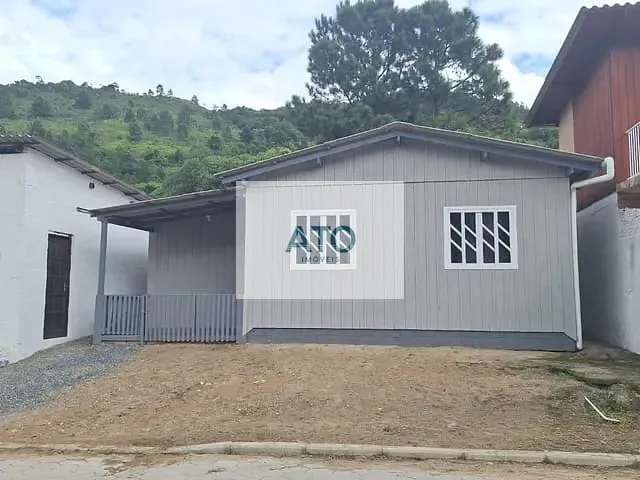 Casa 2 quartos e 1 banheiro, à venda, no bairro MORRETES em Tijucas