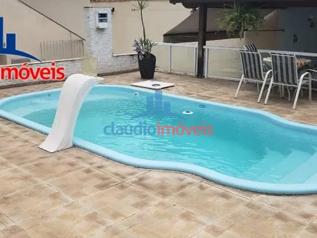 Casa 3 quartos e 1 banheiro, à venda, no bairro Ano Bom em Barra Mansa