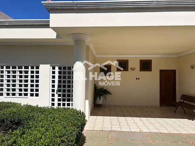 Casa com 366m² 3 quartos e 4 banheiros, à venda, no bairro Jardim Itália em Cuiabá