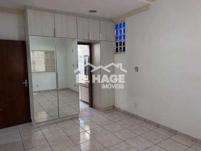 Casa com 366m² 3 quartos e 4 banheiros, à venda, no bairro Jardim Itália em Cuiabá
