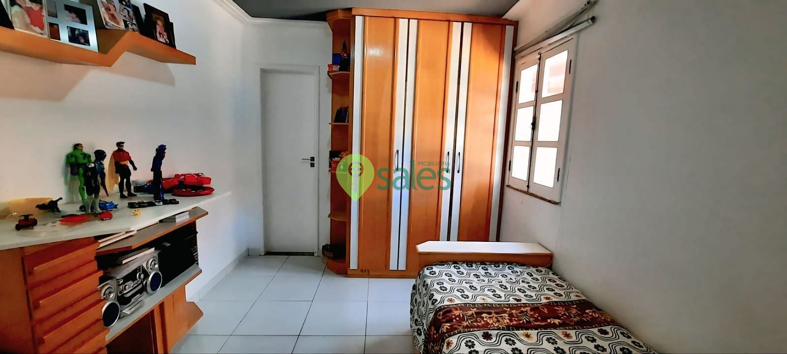 Casa à venda com 4 quartos, 160m² - Foto 4