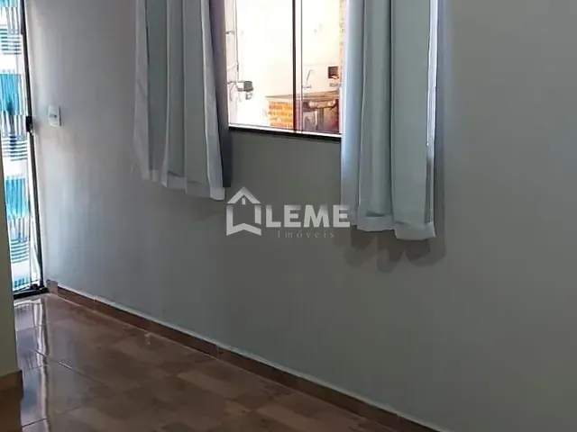 Casa 2 quartos e 1 banheiro, à venda, no bairro Conjunto Habitacional Gildo Geraldo em Mococa