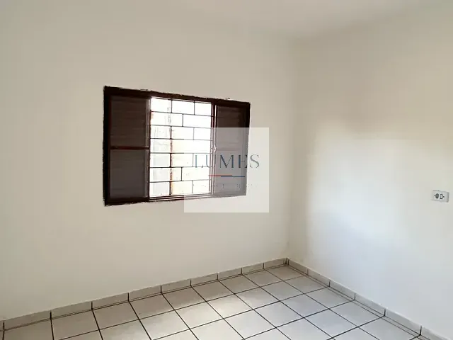 Casa 3 quartos e 2 banheiros, para alugar, no bairro Cidade Jardim I em Americana