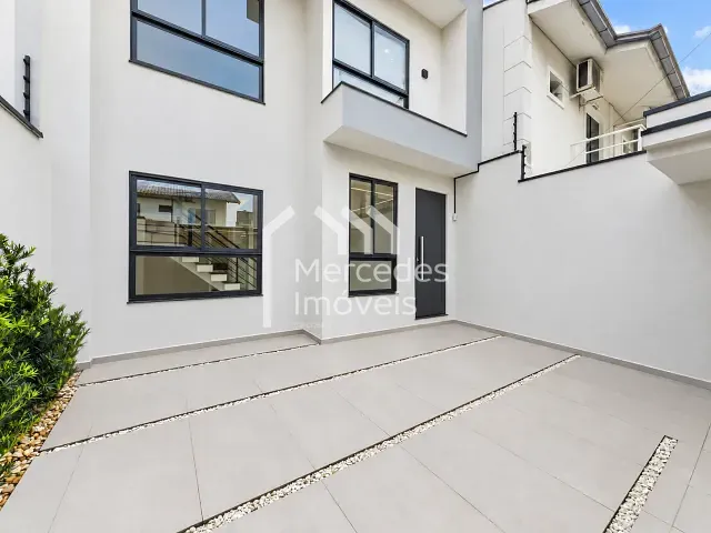 Casa com 100m² 3 quartos e 2 banheiros, para alugar, no bairro São João em Itajaí