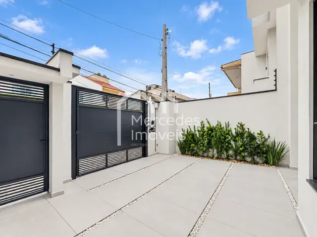 Casa com 100m² 3 quartos e 2 banheiros, para alugar, no bairro São João em Itajaí