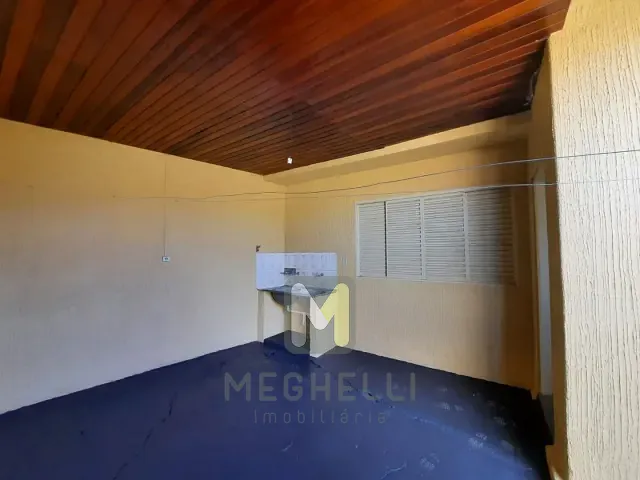 Casa com 200m² 2 quartos e 1 banheiro, para alugar, no bairro Centro em Serrana