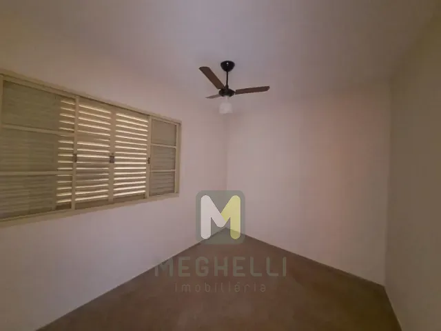 Casa com 200m² 2 quartos e 1 banheiro, para alugar, no bairro Centro em Serrana
