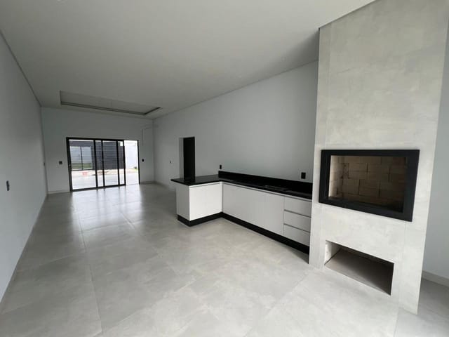 Casa com 340m² 3 quartos e 4 banheiros, à venda, no bairro Loteamento Residencial Santa Cecília em Sinop