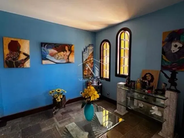 Casa com 342m² 5 quartos e 3 banheiros, à venda, no bairro Centro em Maricá