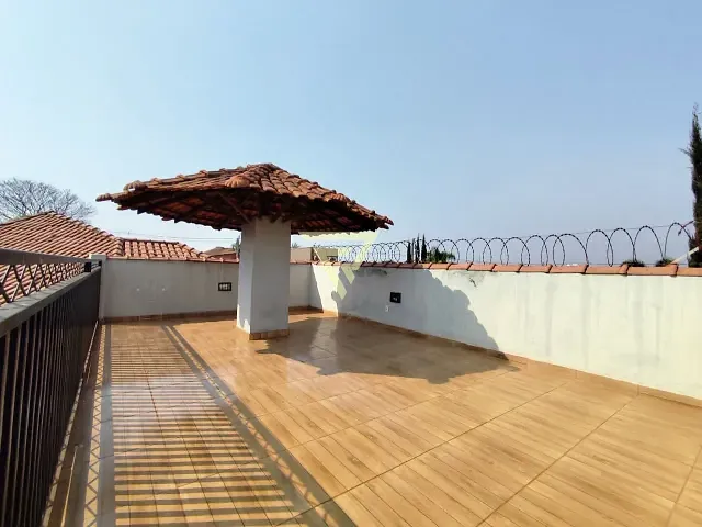 Casa com 520m², à venda ou para alugar, no bairro Parque Residencial Cidade Universitária em Ribeirão Preto