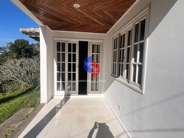 Casa com 200m² 3 quartos e 3 banheiros, à venda, no bairro Centro em Guapimirim