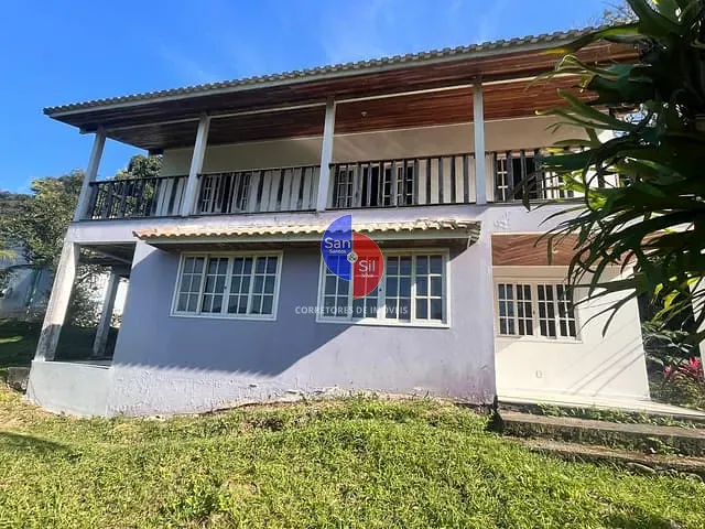 Casa com 200m² 3 quartos e 3 banheiros, à venda, no bairro Centro em Guapimirim