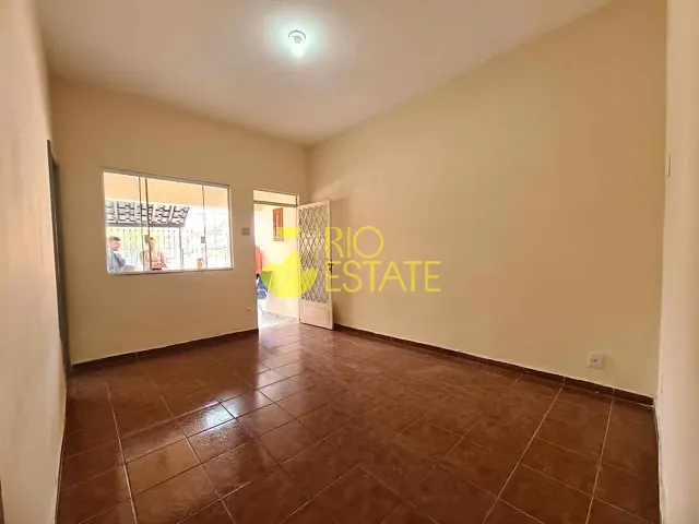 Casa com 130m² 3 quartos e 2 banheiros, à venda, no bairro Bom Jesus em Volta Redonda